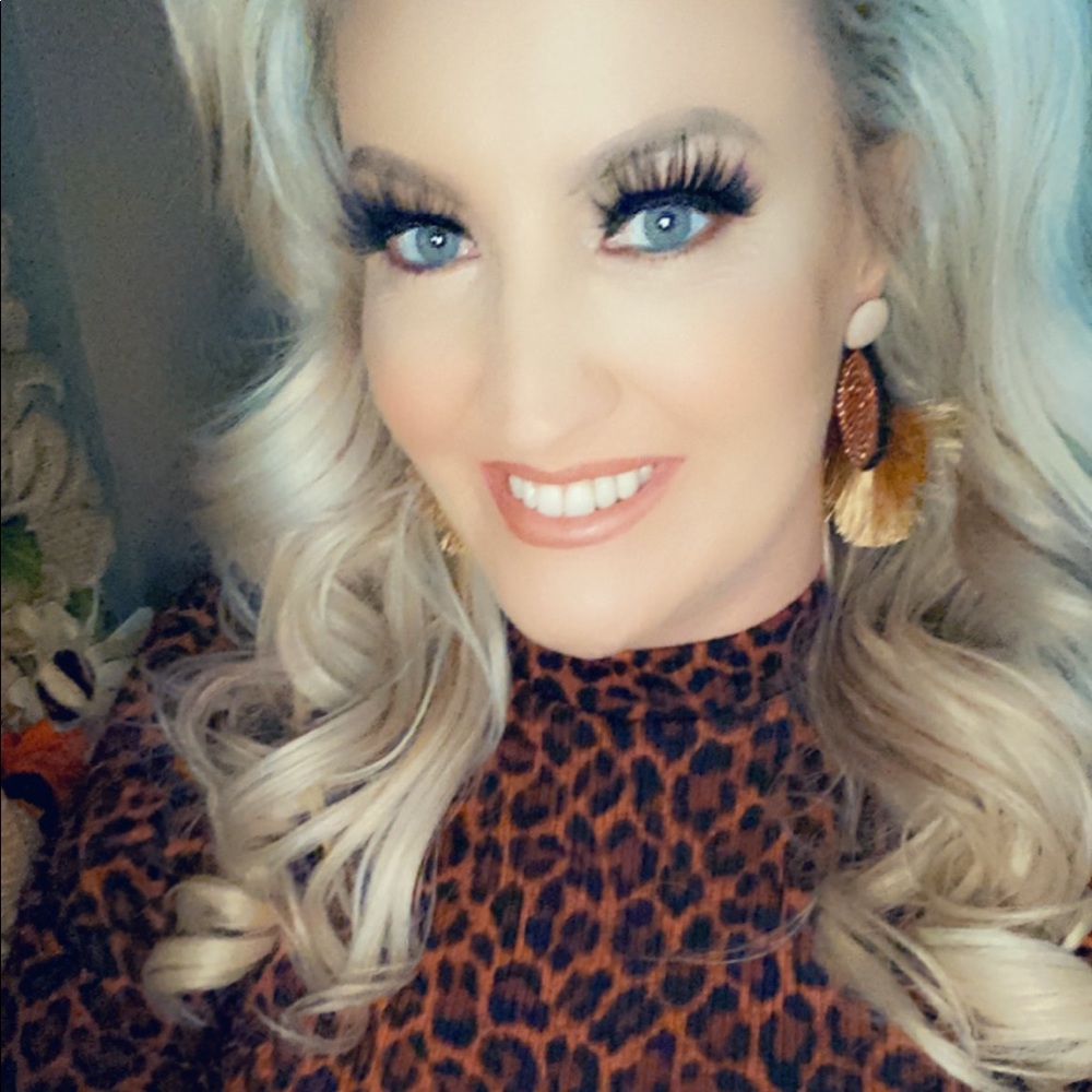 Meet your Posher, Tiffany